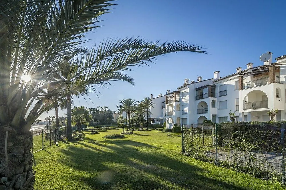 Hb First Beach Line Apartment In Hacienda Beach Roomservice Estepona